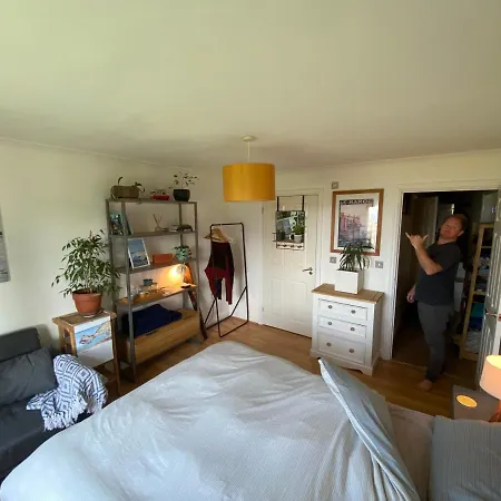 Alloggio in famiglia Sea Views On Fistral. Lovely Private Bedroom New Quay